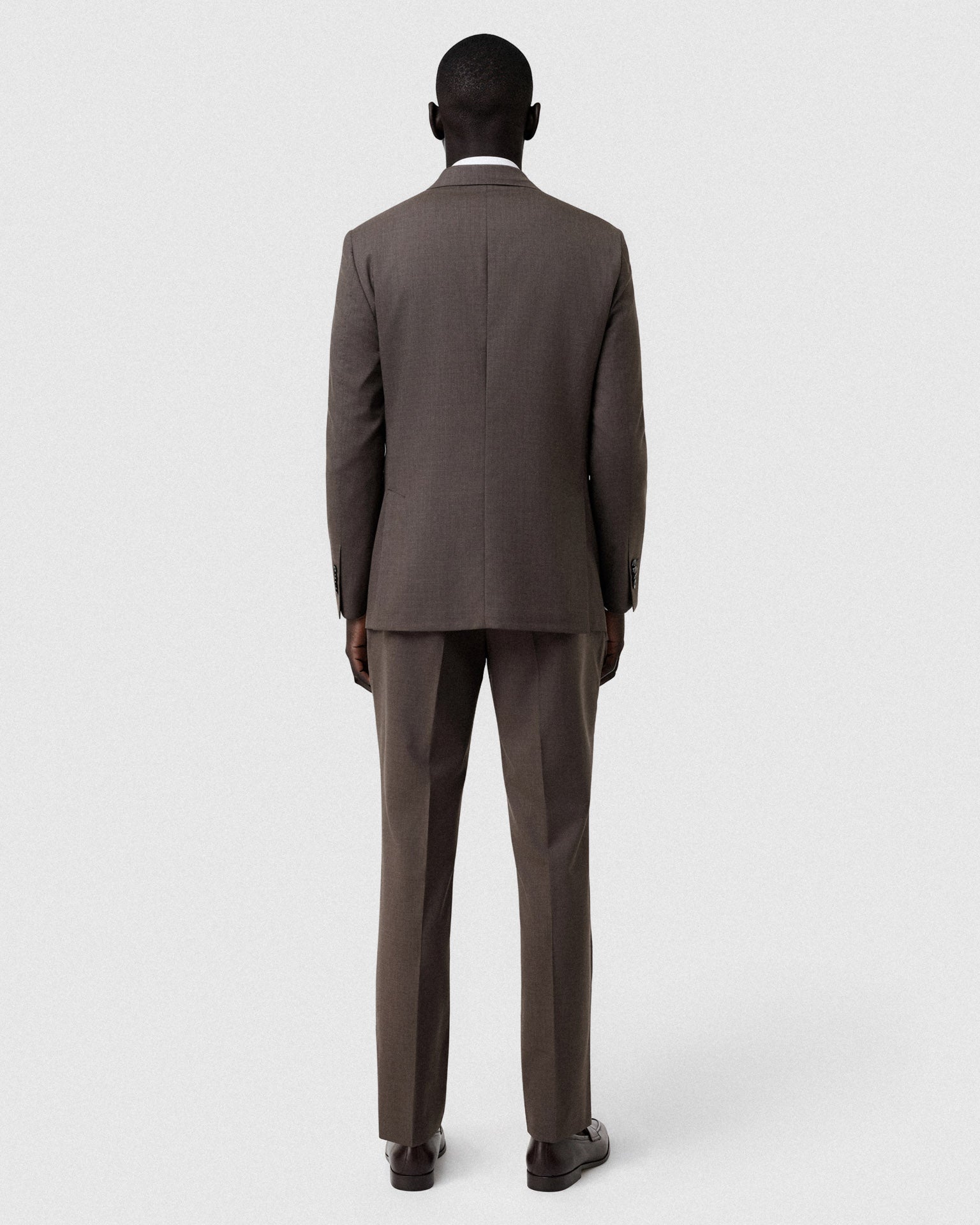 Light Brown (AI)