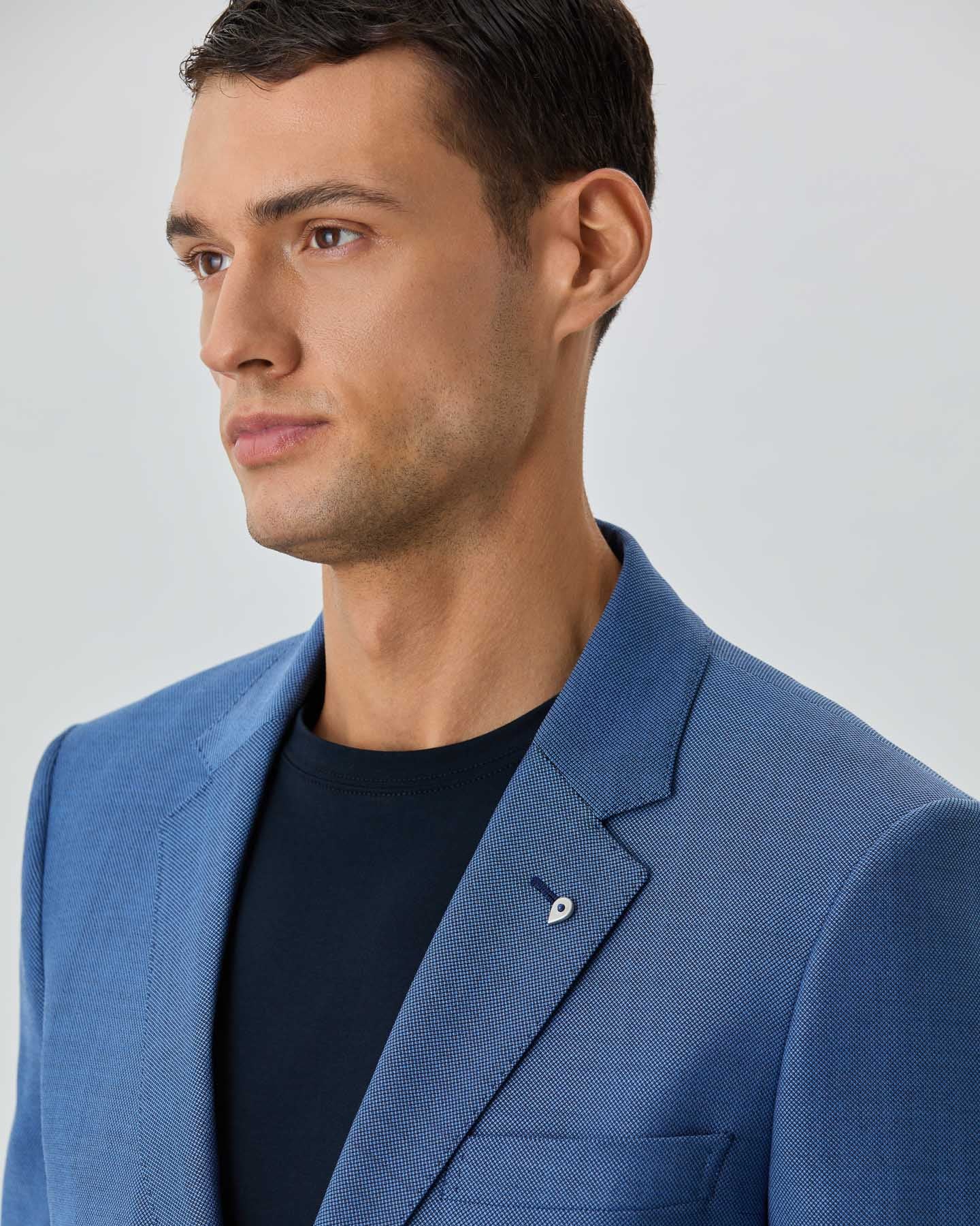 Medium Blue