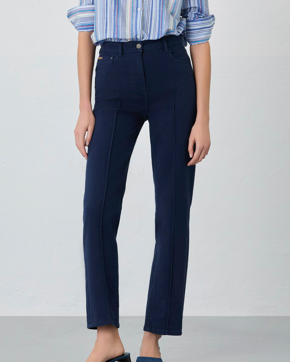 Medium Blue