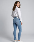 Light Blue (AI)