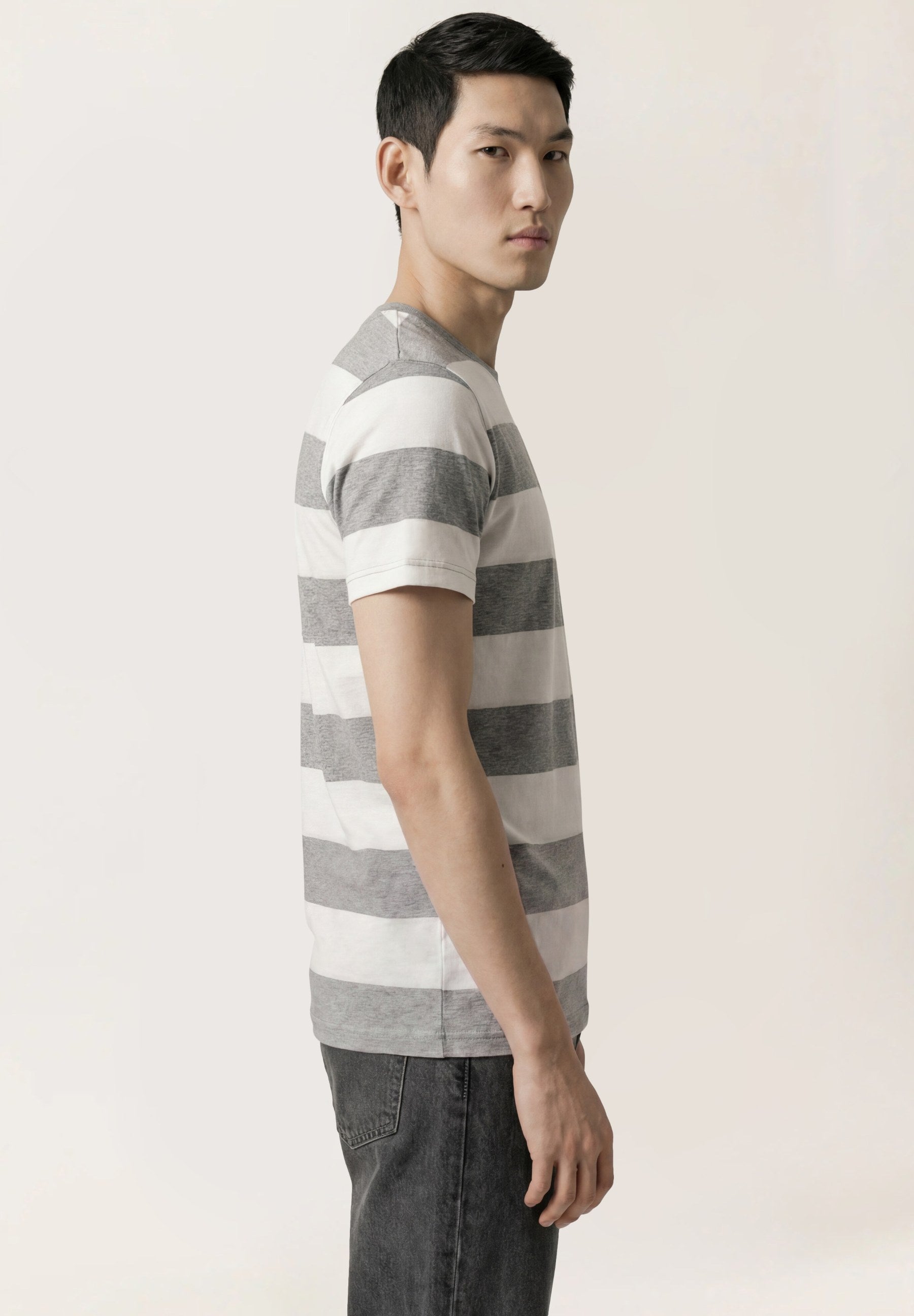 Dark Grey (AI)