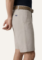 Light Brown (AI)